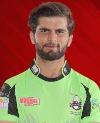 Shaheen Afridi: एक ओवर में 4 छक्के लगाने के बावजूद शाहीन अफरीदी को पड़ रही गालियां